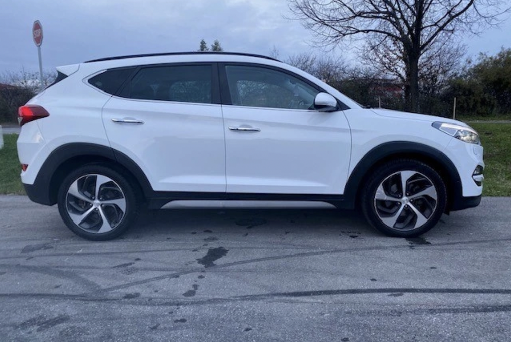 HYUNDAI Tucson 2.0 CRDI exxtra Plus 4WD Automatic