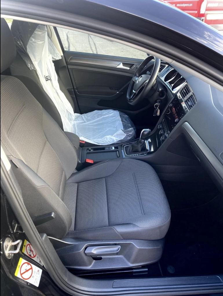 VW Golf 1.0 TSI 70th Anniversary DSG 