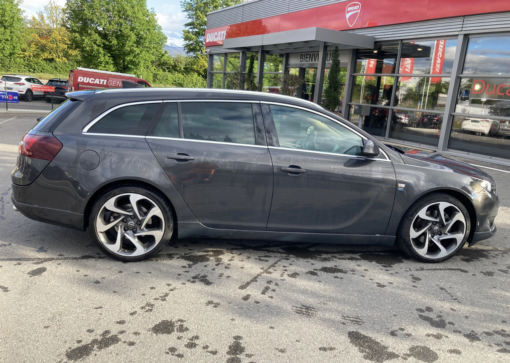 OPEL Insignia Sports Tourer 2.0 Turbo Cosmo